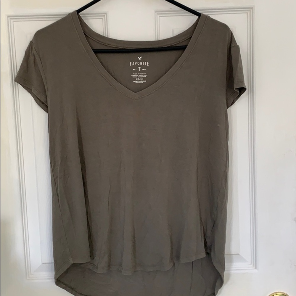 Green v neck tee